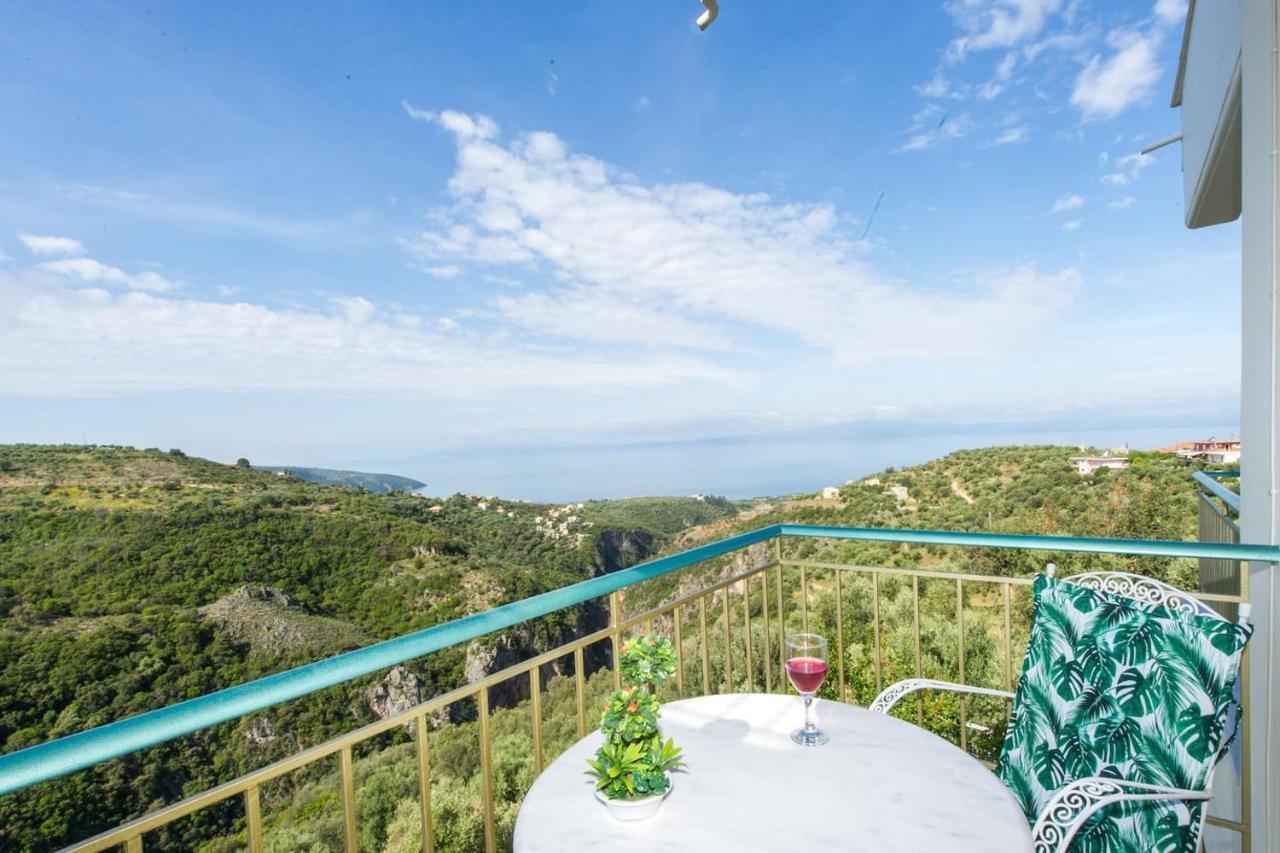 Breathtaking Sea View, Close To The Beach Kalamata Exterior photo